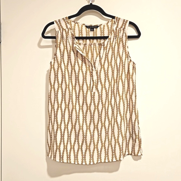 Zac and Rachel sleeveless white gold link chain pattern Small EUC - Picture 2 of 7